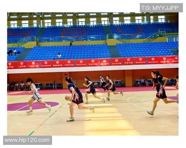 西安篮球队的速度之美:快速进攻与团队协作的完美结合 西安篮球队的速度之美:快速进攻与团队协作的完美结合